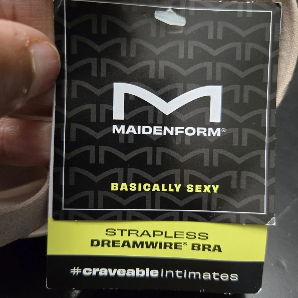 Maidenform Basically Sexy Underwire Bra 36D Nude Padded‎ Feminine Convertible